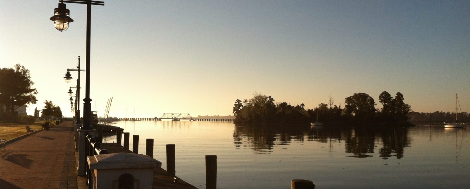 sunrise on the Pamlico - Home page
